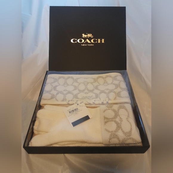 Coach Accessories - COACH Singature Headband & Glove Set In Gift Box NWT (FIRM)